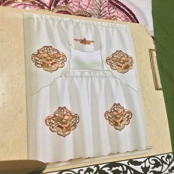 3PC Sequin Embroidery Curtain Set - Picture 2 of 3